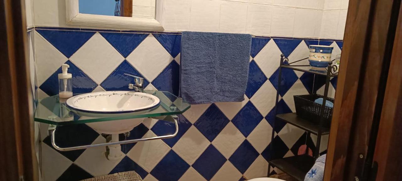 Acogedora Casa De Pueblo Con Piscina Fuenteheridos Exterior foto